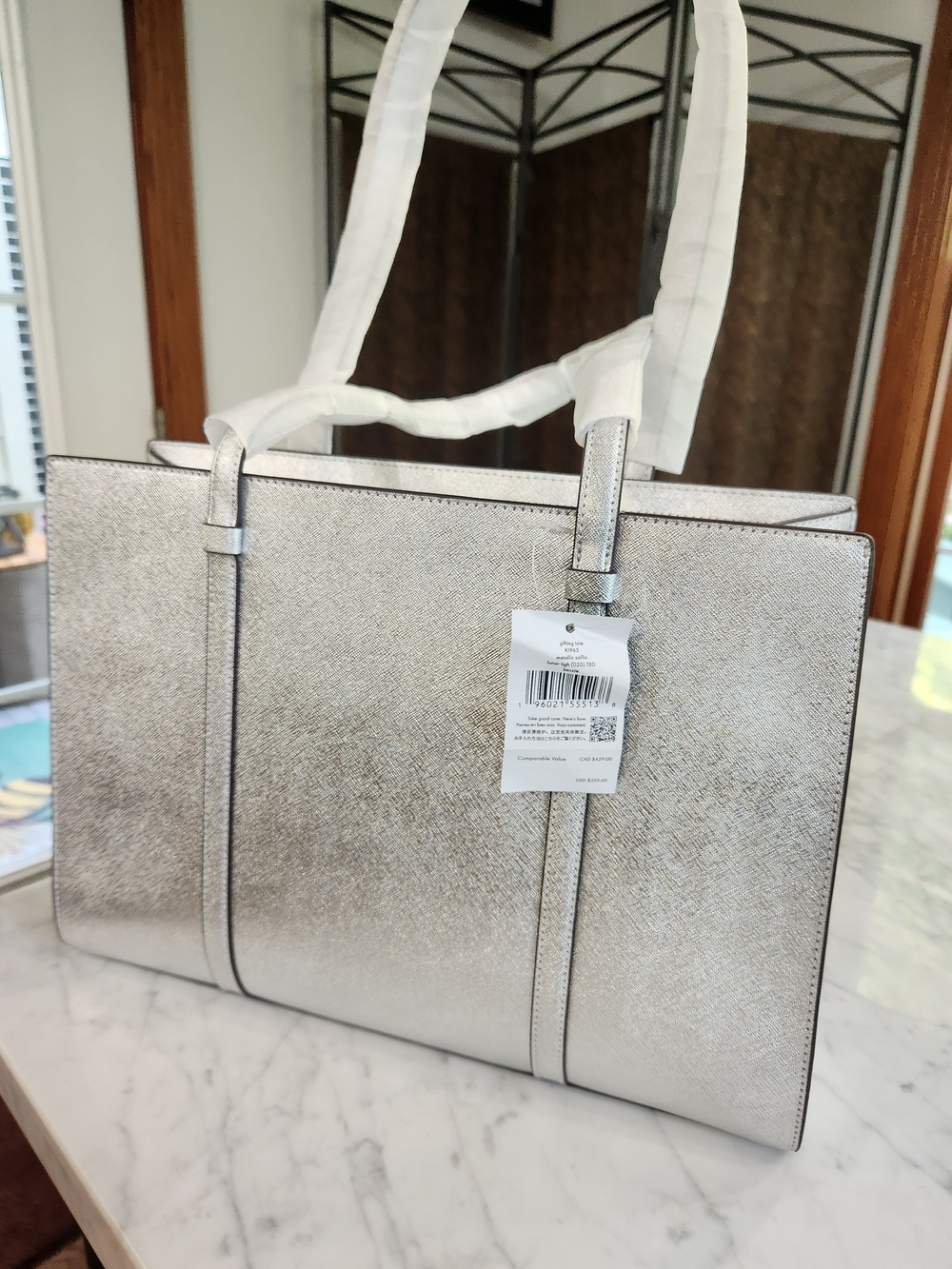 Kate Spade Silver Metallic Shoulder Tote Shoulder Bag, BRAND NEW AND BEAUTIFUL
